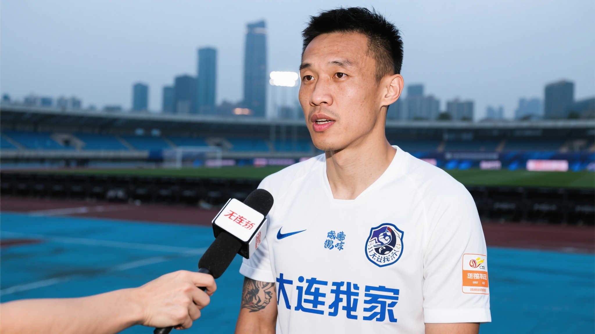 众瞩目的呼 众瞩目的呼